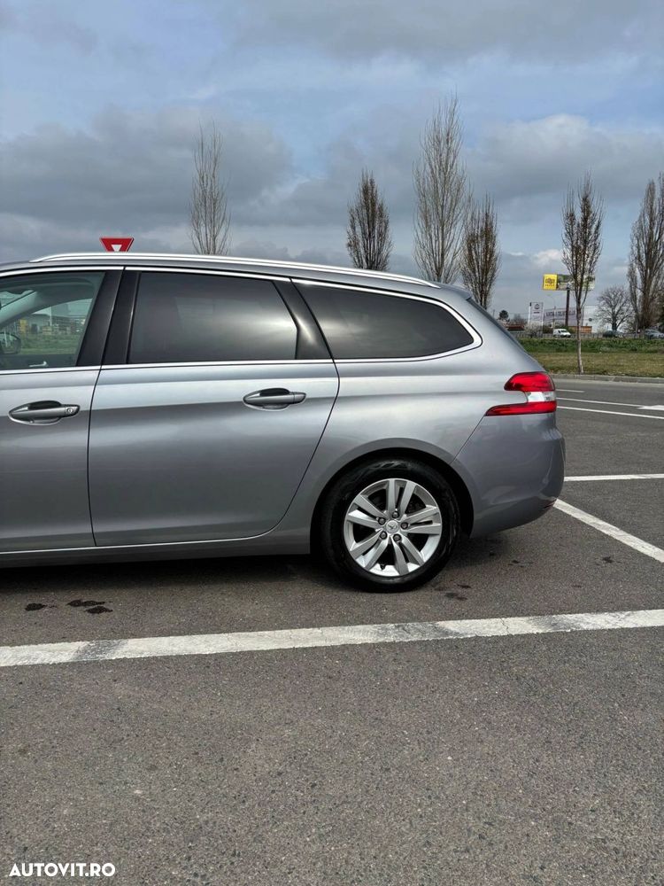 Peugeot 308 - 4