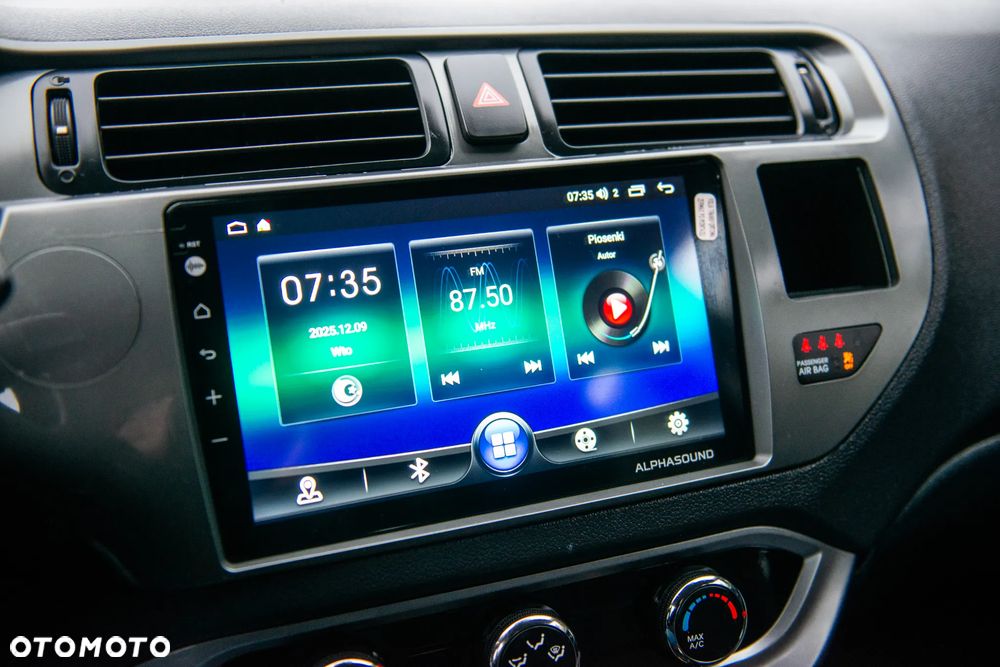 Kia Rio 1.2 Business Line - 34