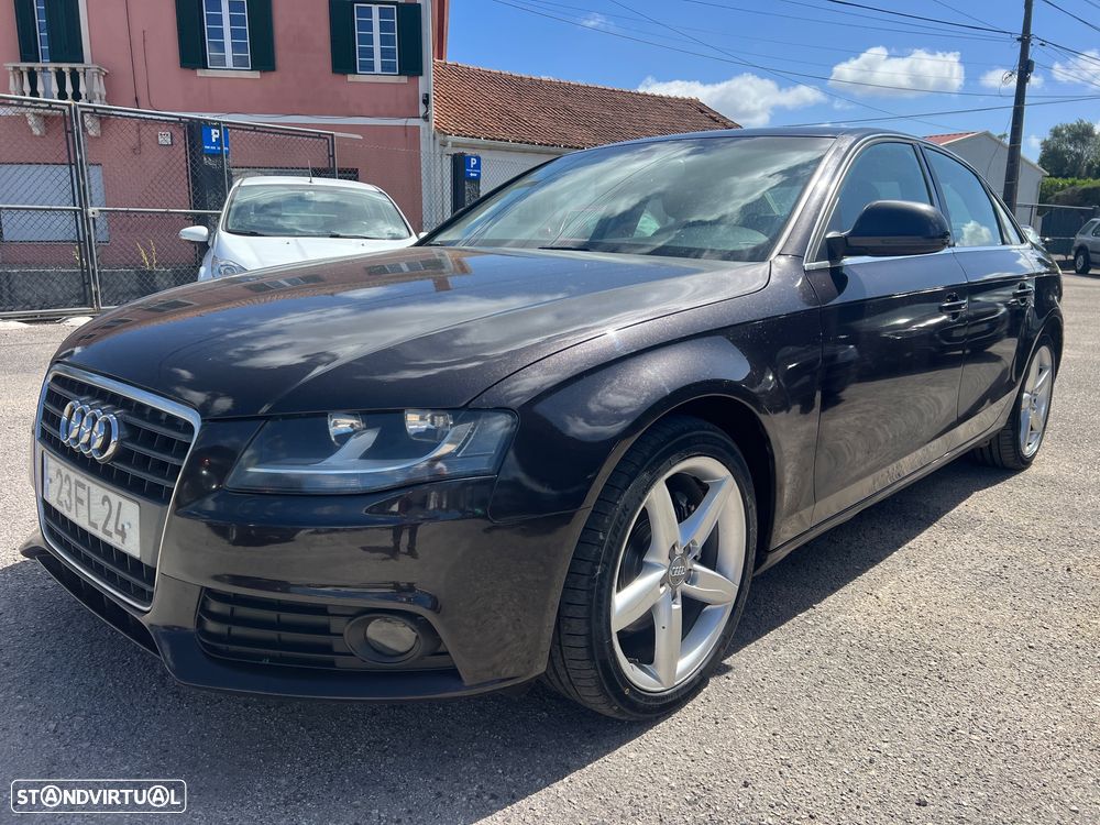 Audi A4 2.0 TDI S-line - 4