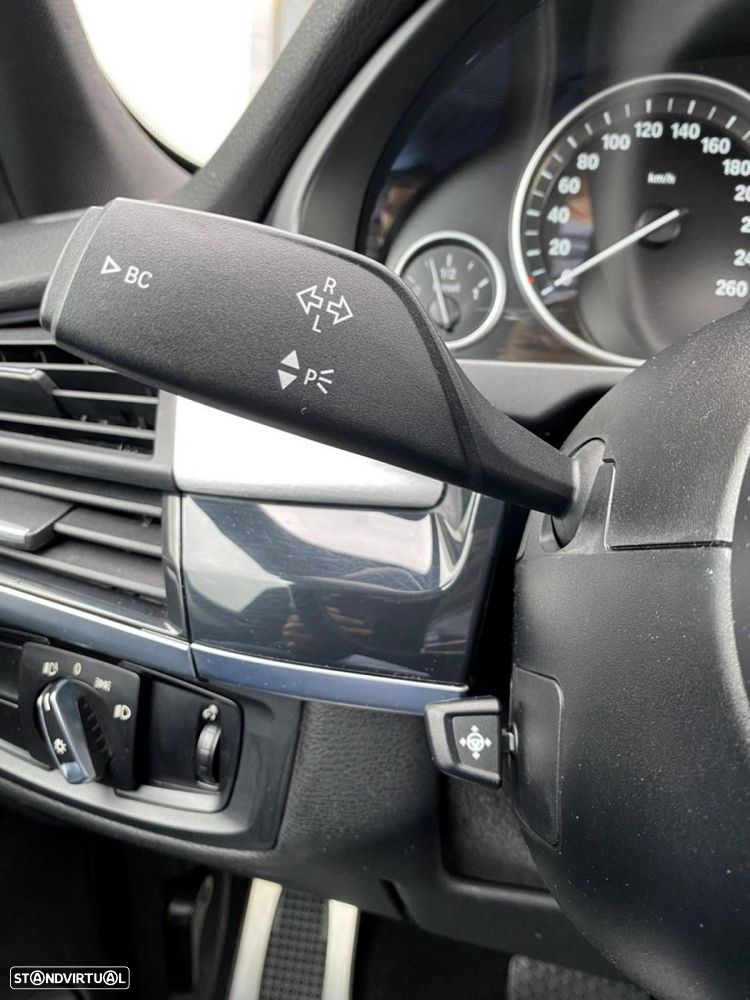 BMW X5 30 d xDrive Pack M - 14