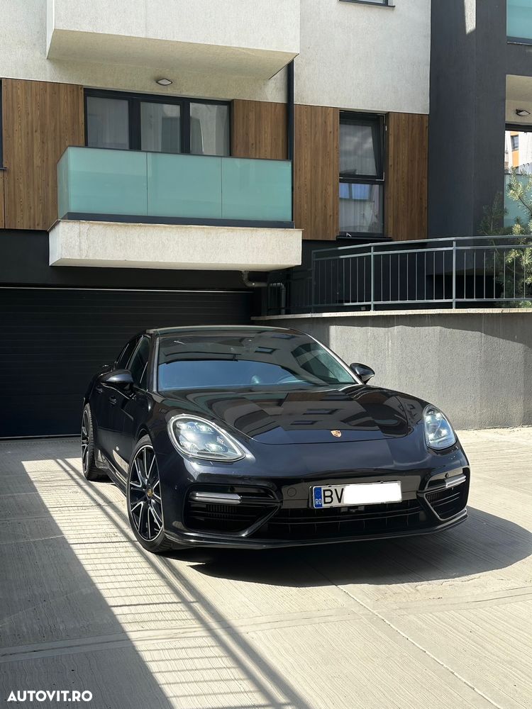 Porsche Panamera Turbo - 2