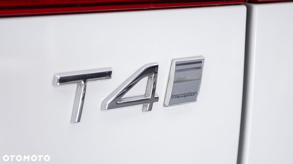 Volvo XC 60 B4 B Inscription - 12