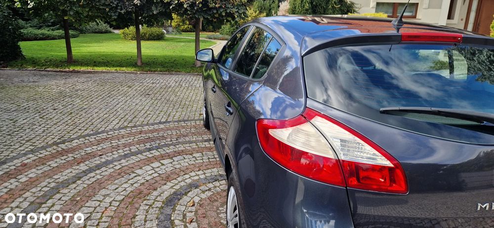Renault Megane - 11