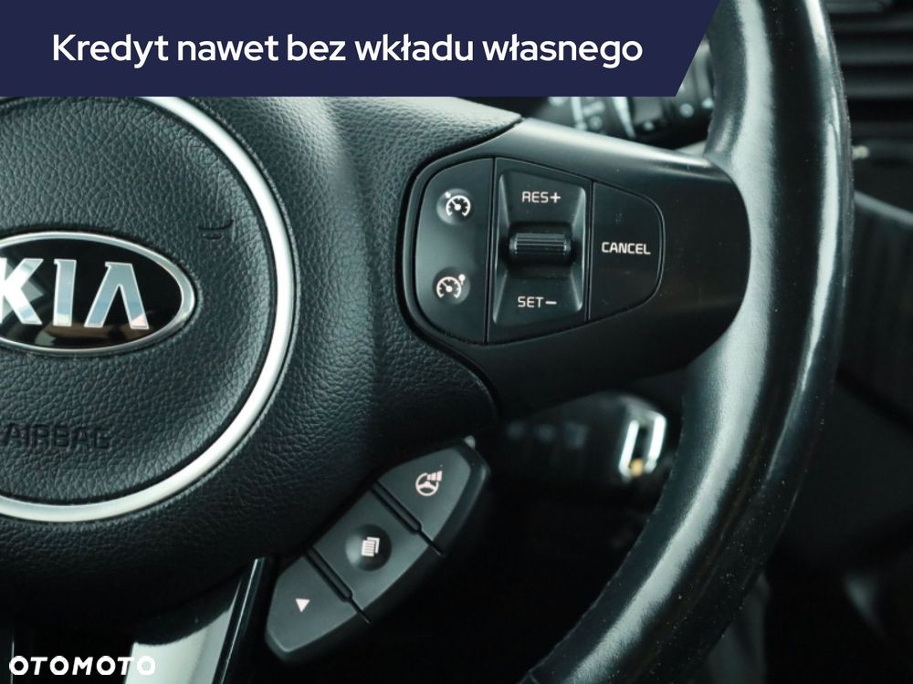 Kia Carens - 19