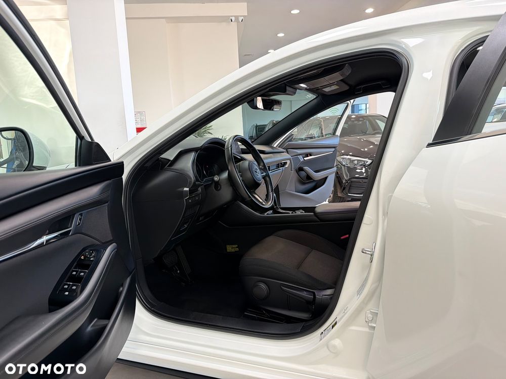 Mazda 3 - 25