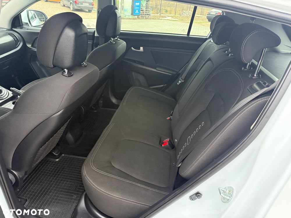 Kia Sportage 1.7 CRDI 2WD ISG Dream-Team Edition - 12