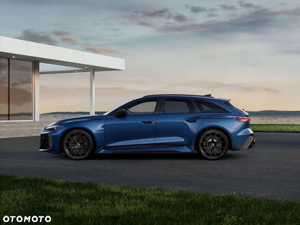 Audi RS5 Avant - 4