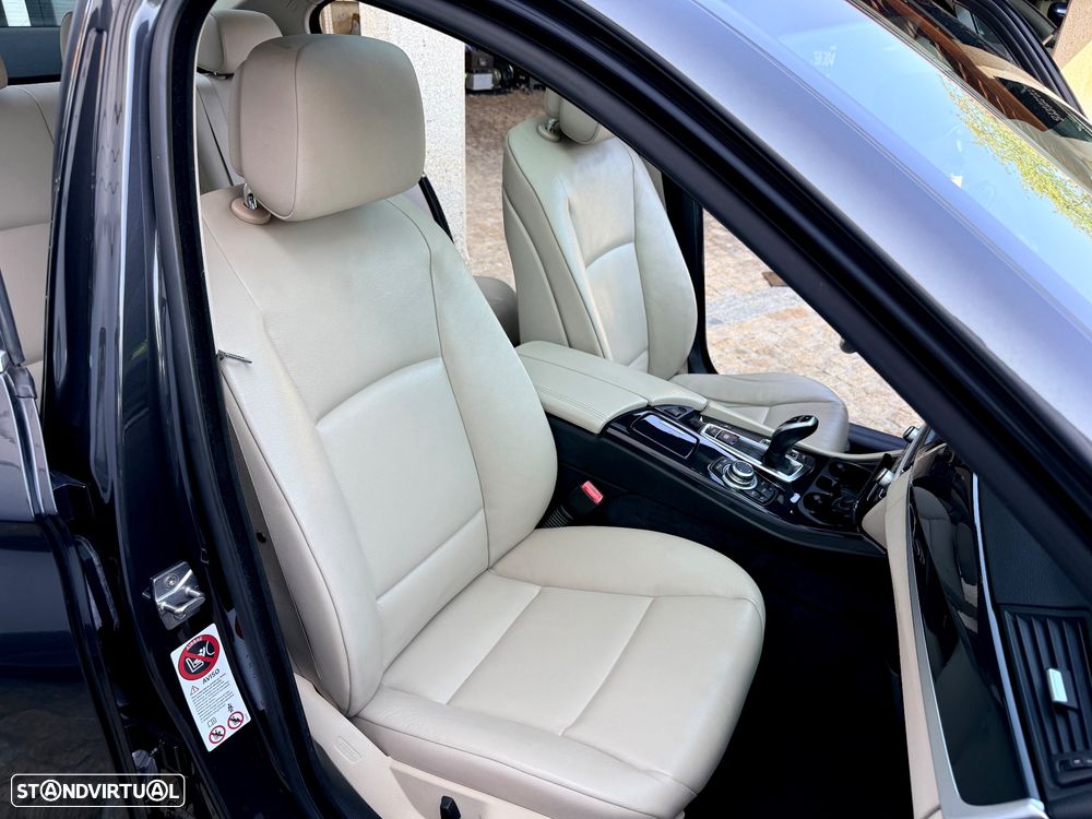 BMW 520 d Exclusive Auto 123g - 53