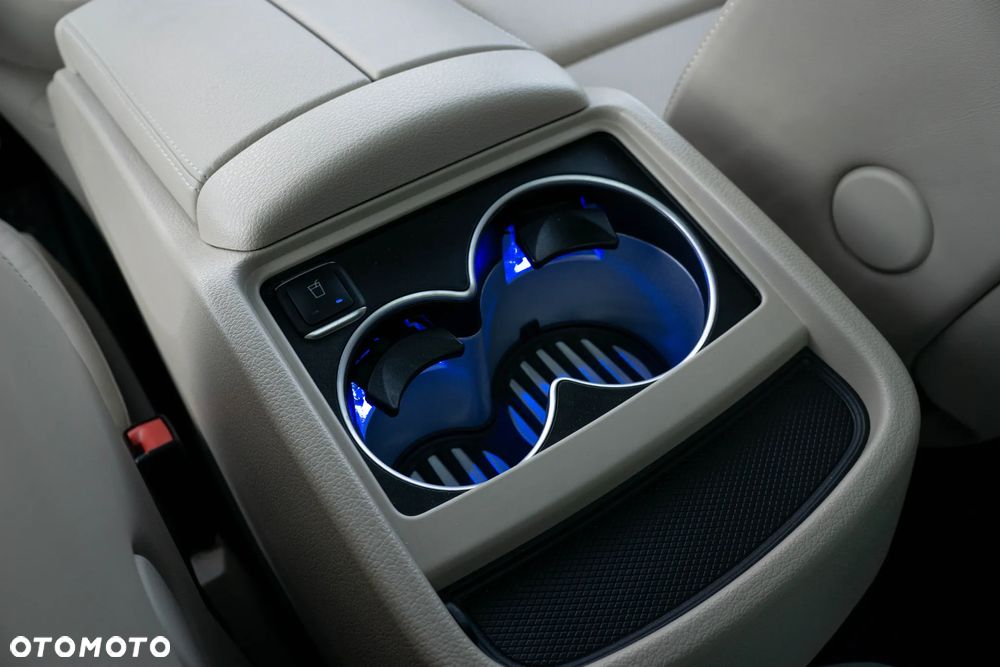 Mercedes-Benz Klasa V 300 d 4-Matic 9G-Tronic Avantgarde (d³ugi) - 22