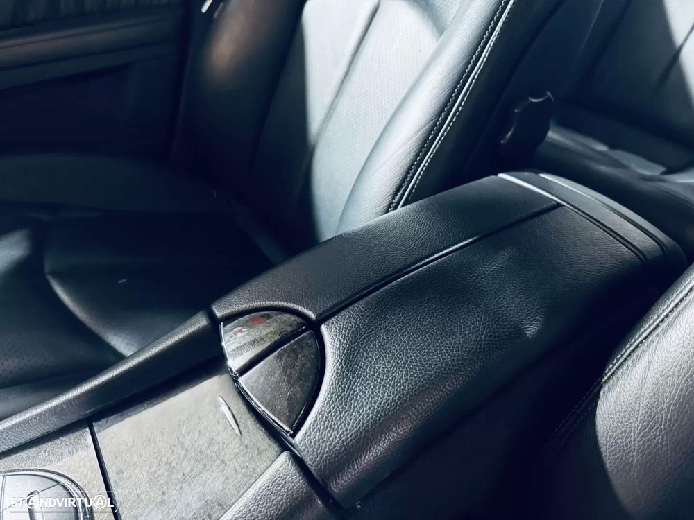 Mercedes-Benz E 270 - 25