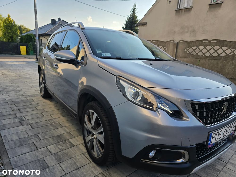 Peugeot 2008 1.2 PureTech Allure S&S - 18