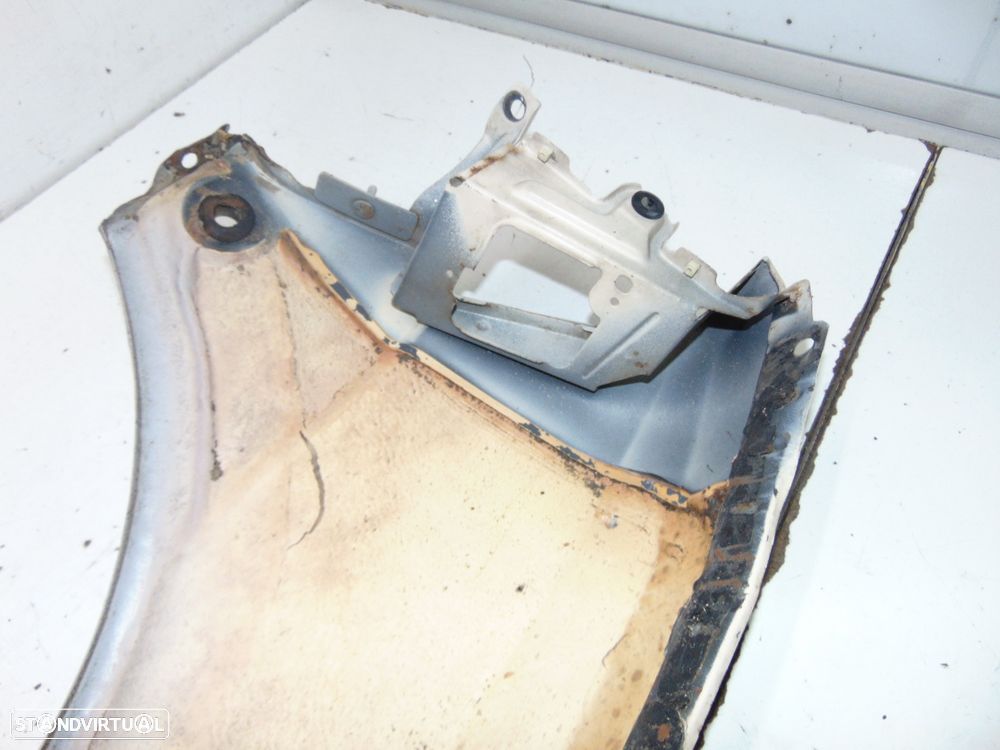 Peugeot 305 guarda lamas - 5