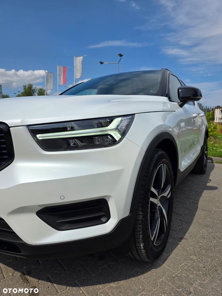 Volvo XC 40 T3 R-Design - 4