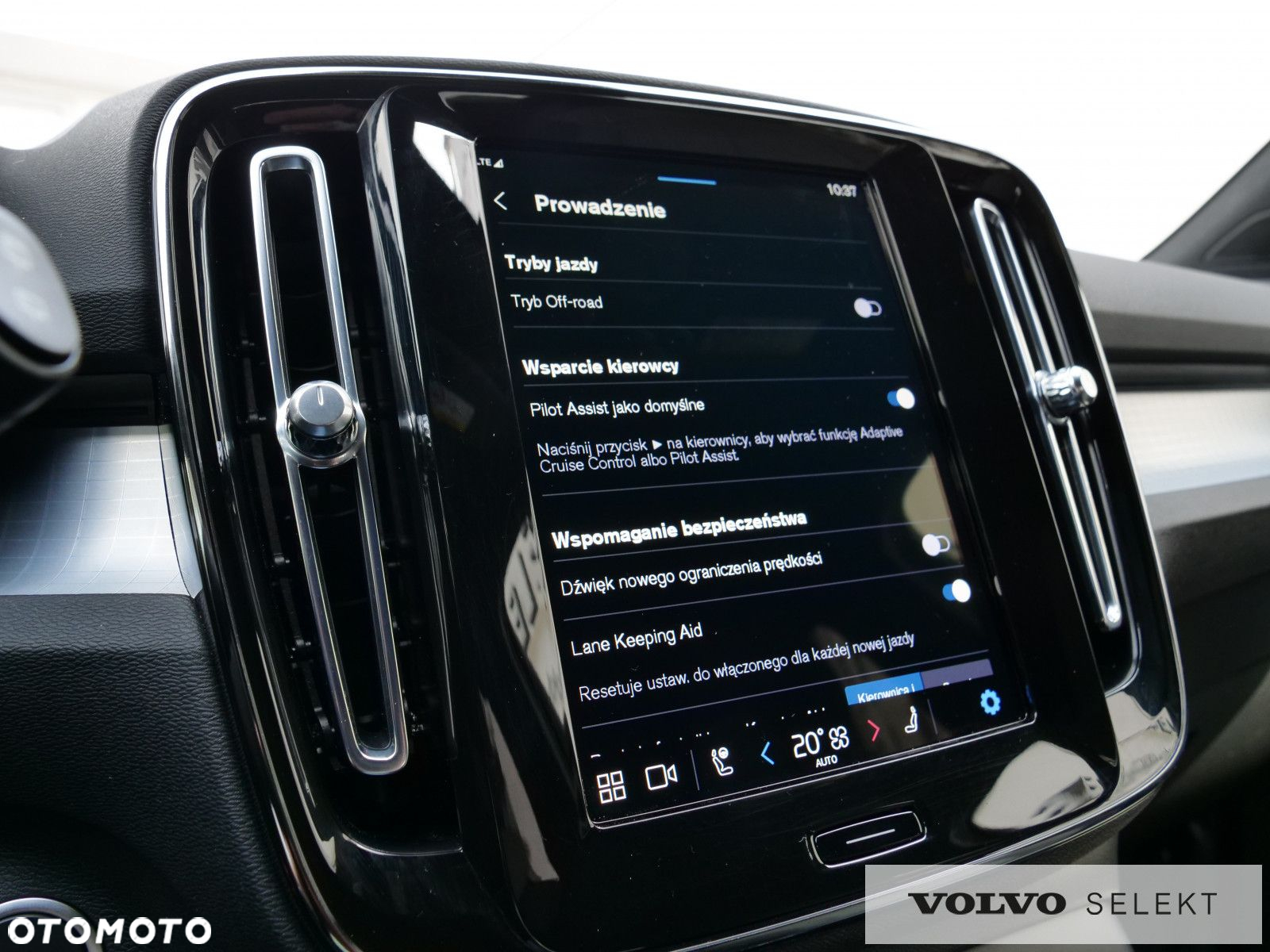 Volvo XC 40 - 26