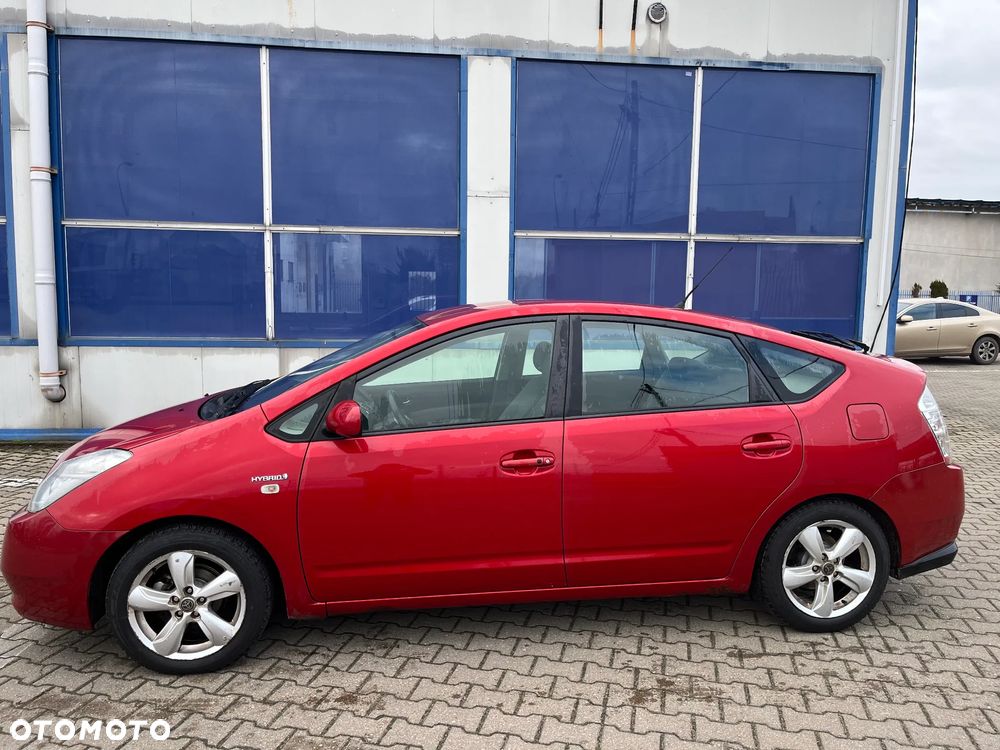 Toyota Prius 1.5 VVT-i Sol - 3