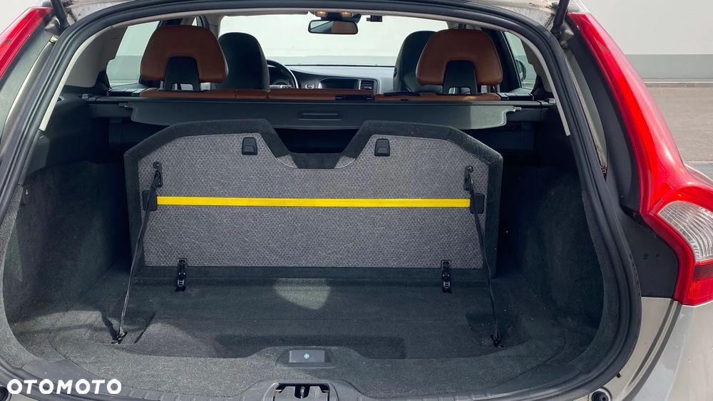 Volvo V60 T4 Summum - 15