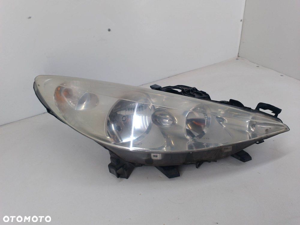 LAMPA PRZÓD PRAWA PEUGEOT 207 HATCHBACK 5 DRZWI TYC - 2