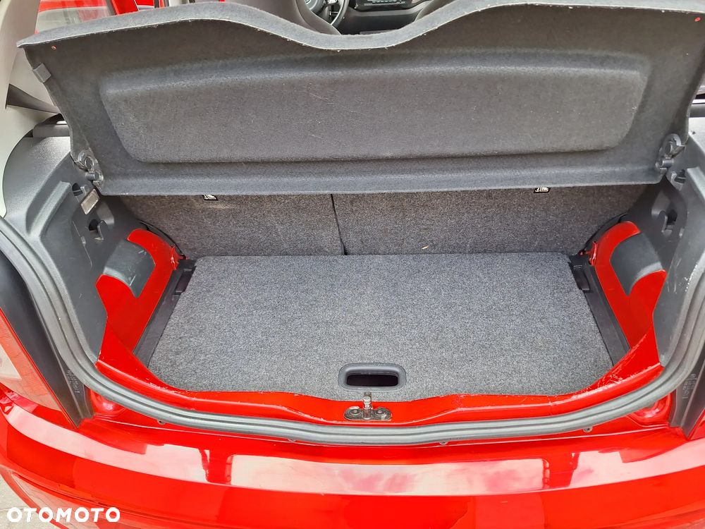 Volkswagen up! 1.0 move - 23