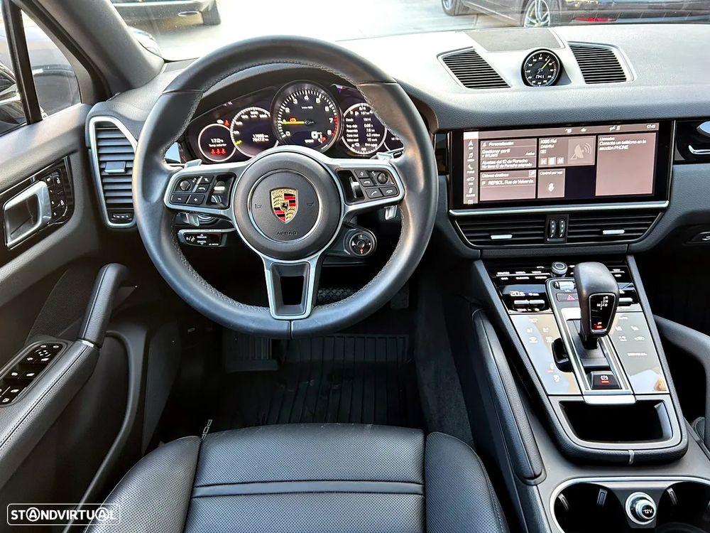 Porsche Cayenne Coupé E-Hybrid - 10