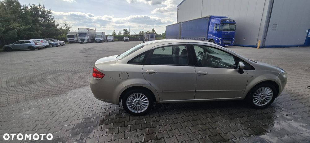 Fiat Linea 1.4 Dynamic - 3