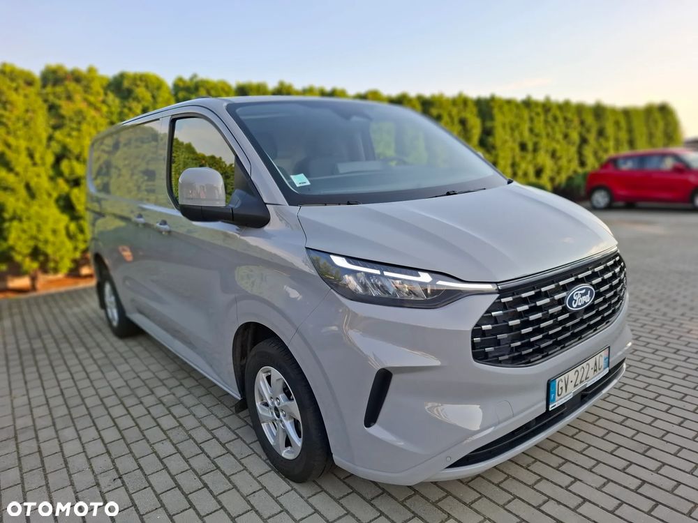 Ford CUSTOM - 2