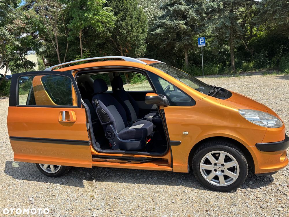 Peugeot 1007 1.4 Trendy - 9