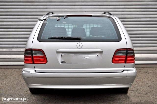 Mercedes-Benz E 220 - 4