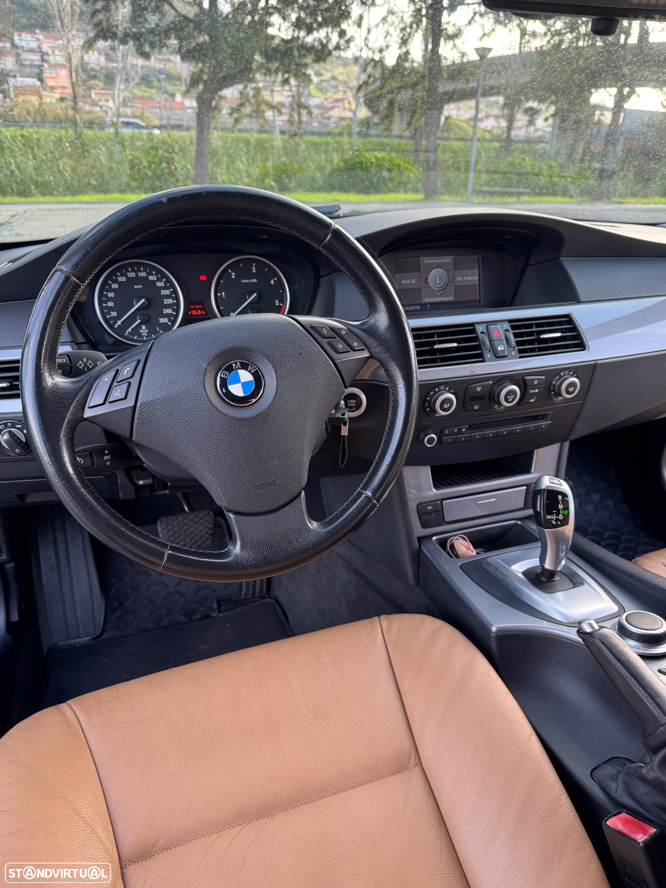 BMW 520 dA Touring - 11