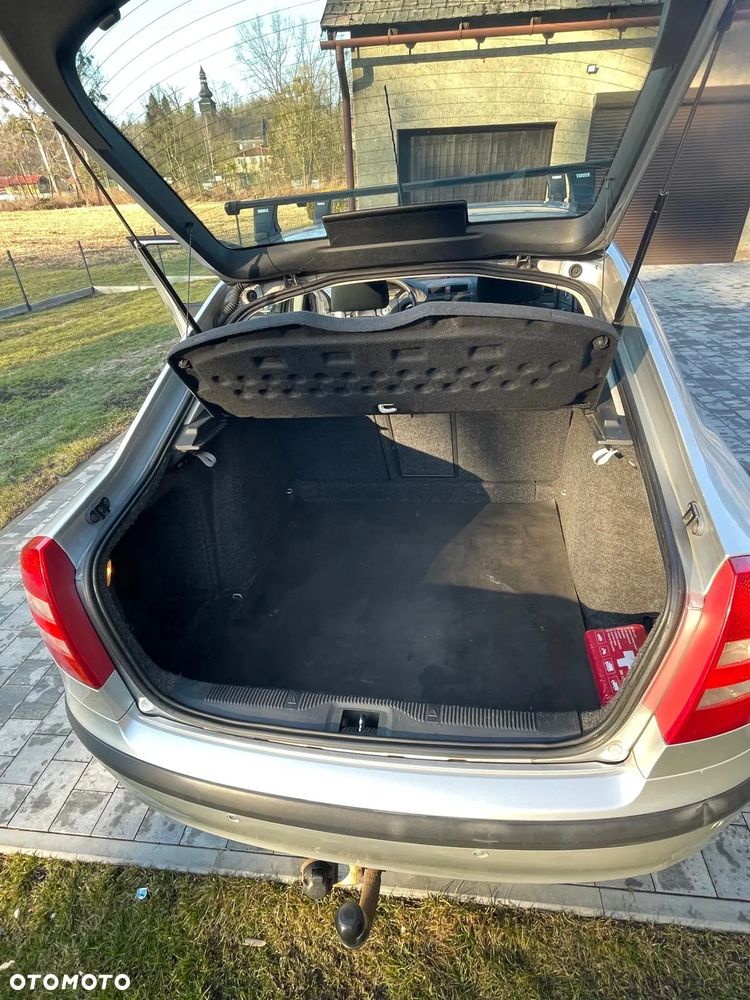 Skoda Octavia 2.0 TDI Ambiente - 4