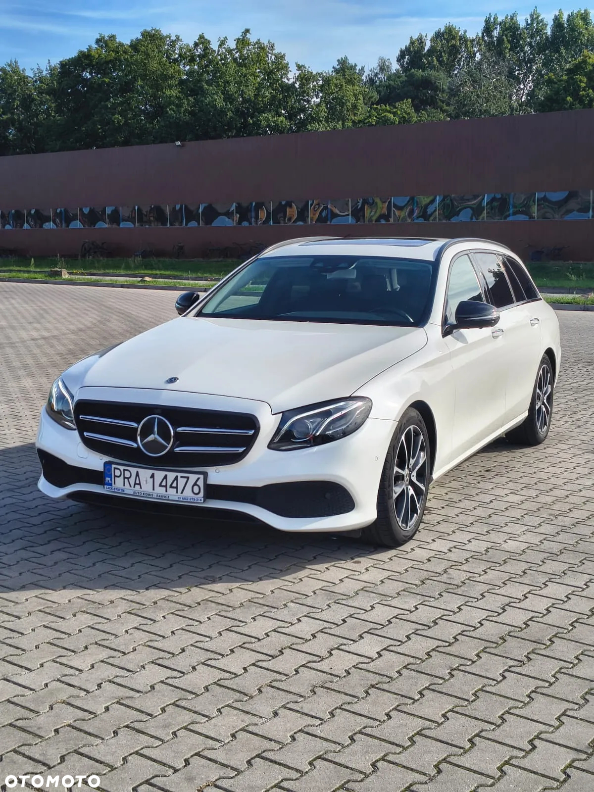 Mercedes-Benz Klasa E 300 d 9G-TRONIC - 2