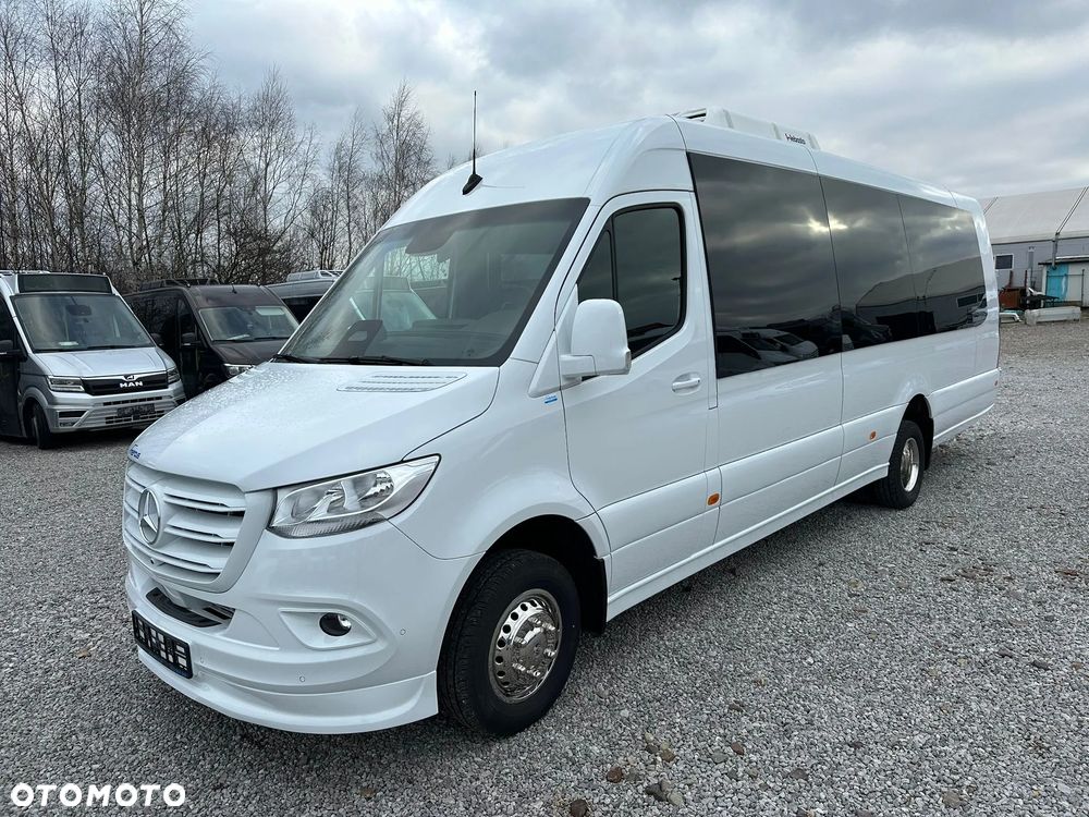 Mercedes-Benz Sprinter 517 - 9