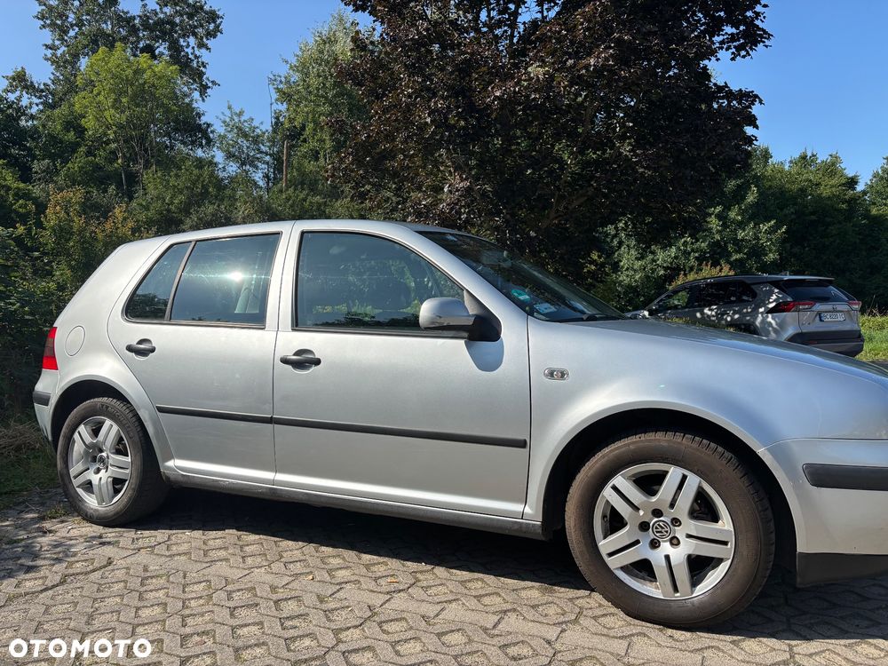 Volkswagen Golf IV 1.4 16V Basis - 3