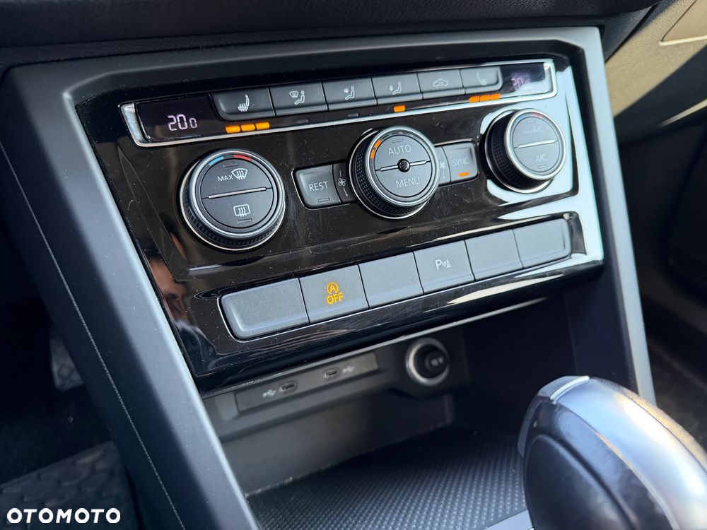 Volkswagen Touran 1.5 TSI EVO Comfortline DSG - 27