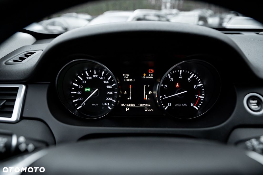 Land Rover Discovery Sport 2.0 Si4 HSE - 20