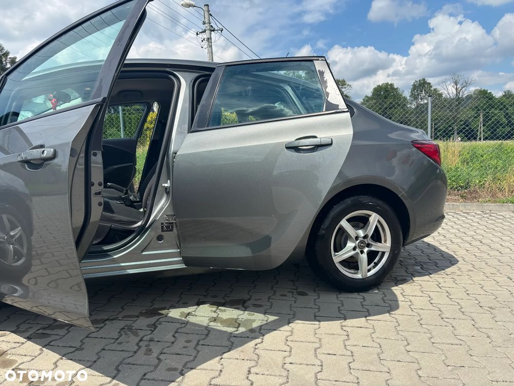 Opel Astra 1.4 T EU6 - 4