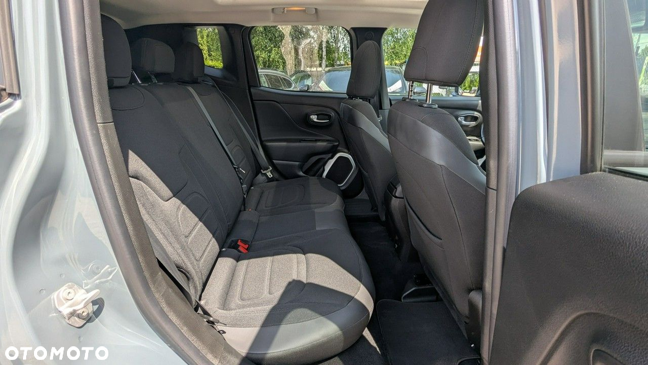 Jeep Renegade - 17