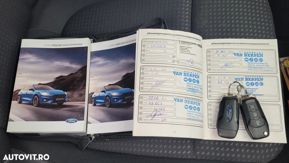 Ford Focus - 21