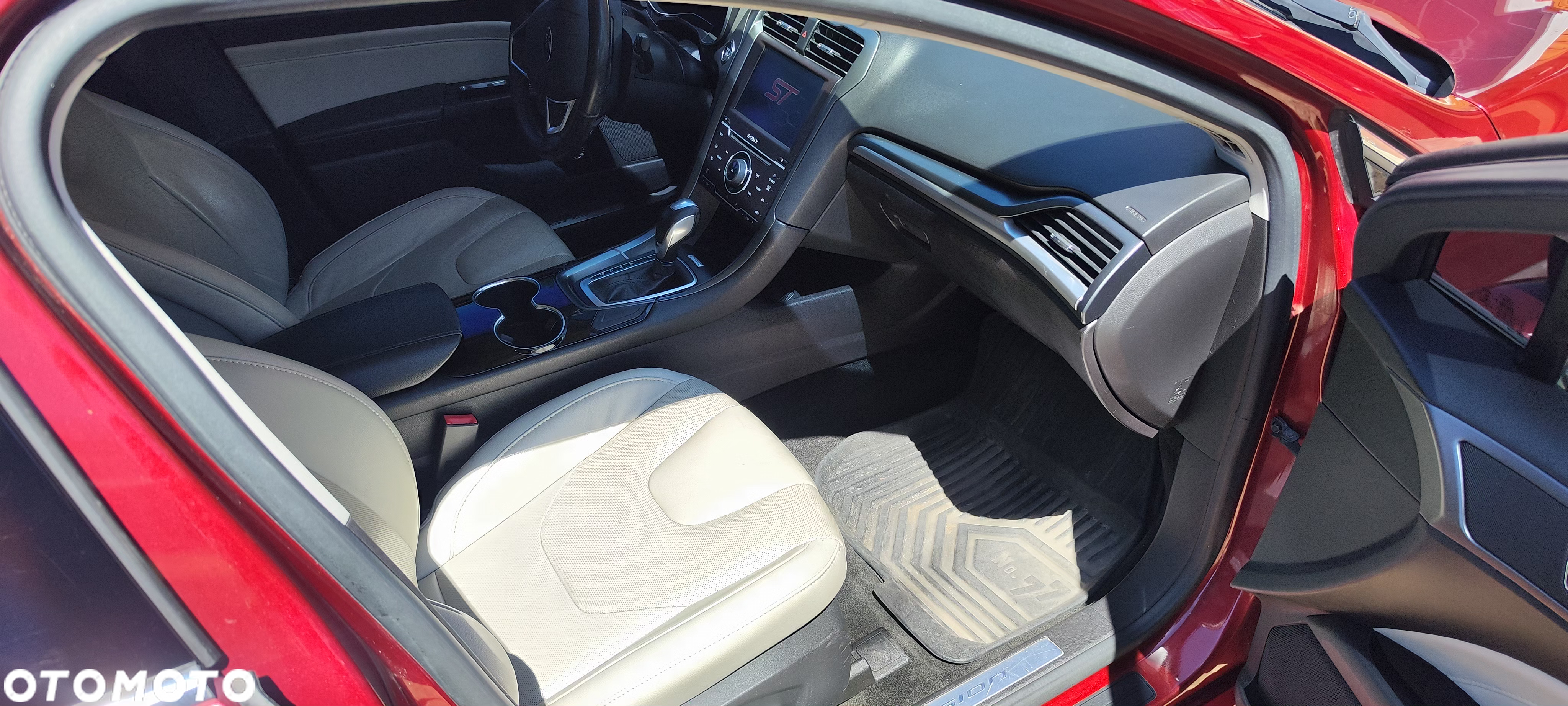 Ford Fusion 2.0 EcoBoost Titanium - 6