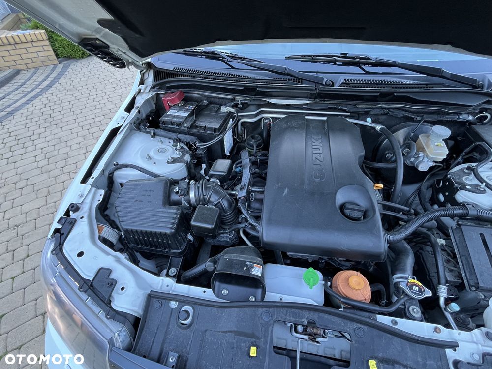 Suzuki Grand Vitara 2.4 De Luxe - 22