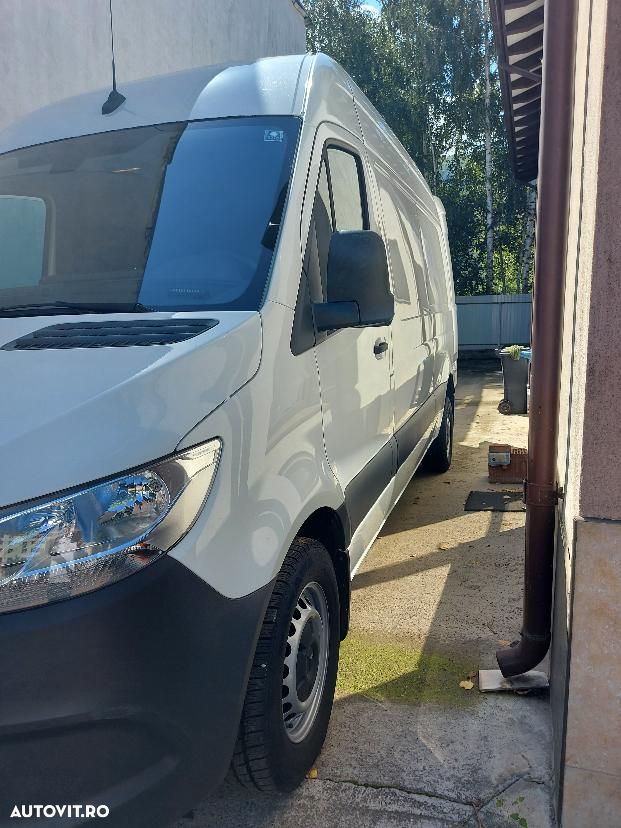 Mercedes-Benz SPRINTER L2H1 - 2