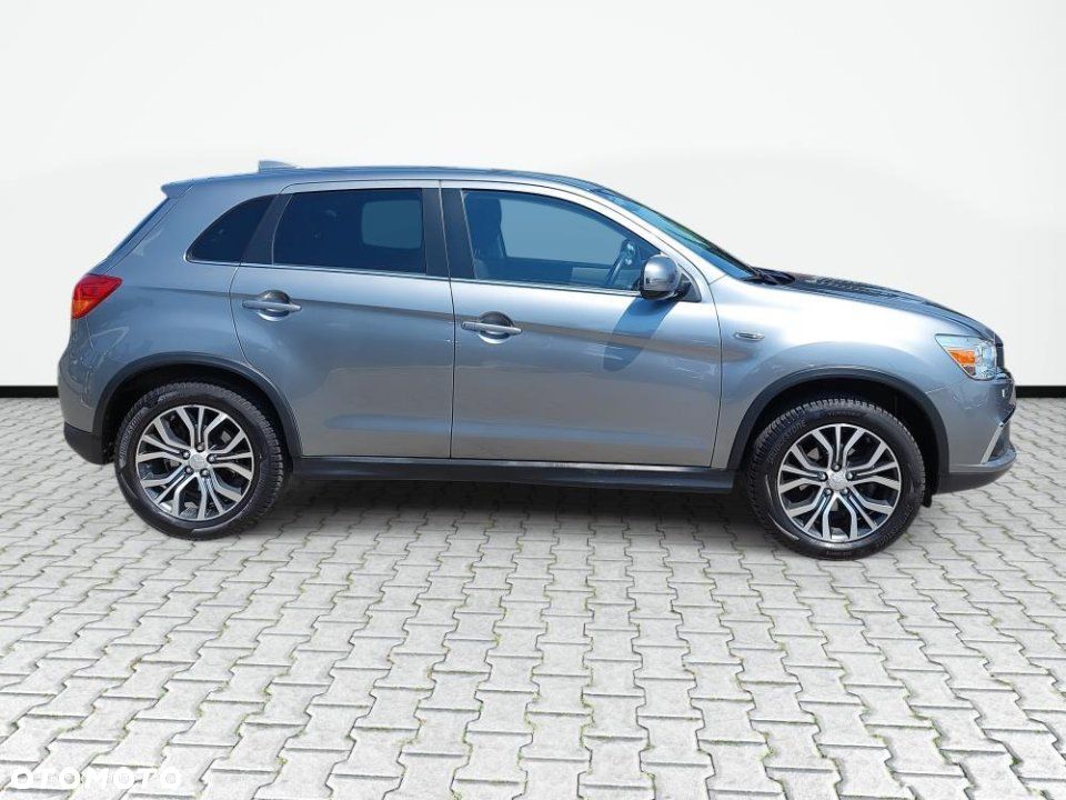 Mitsubishi ASX - 5