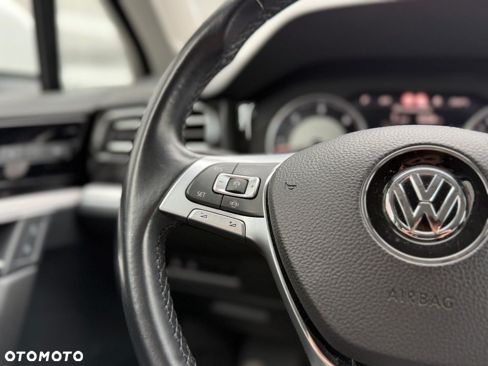 Volkswagen Touareg - 29