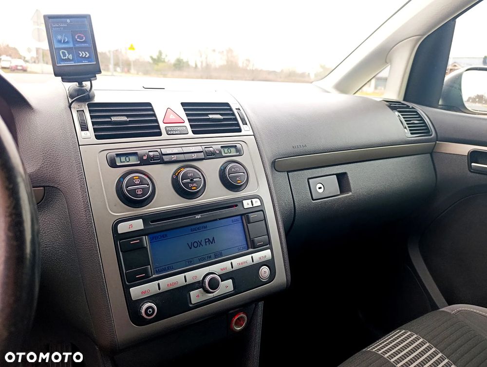 Volkswagen Touran 1.9 TDI DPF United - 16