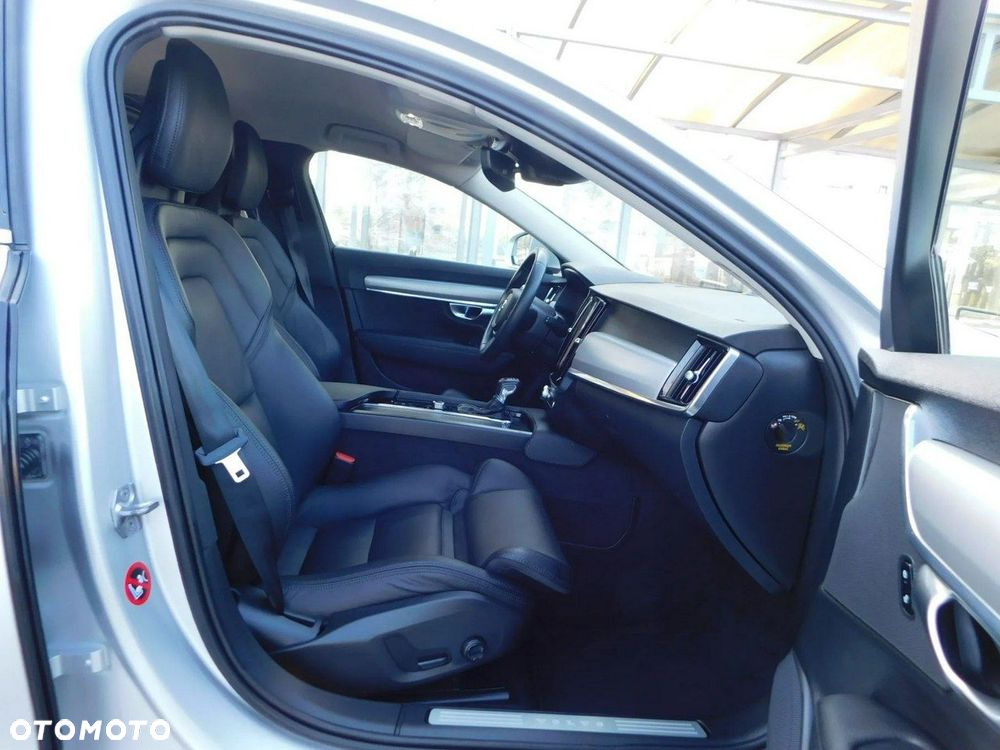 Volvo V90 T5 Momentum - 9