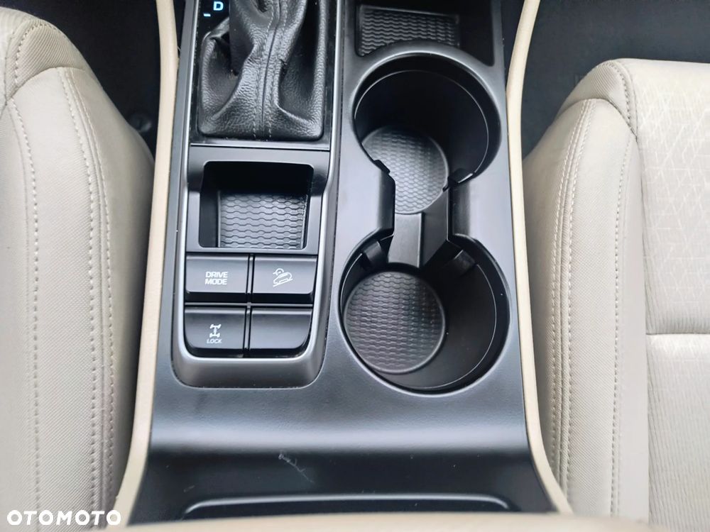 Hyundai Tucson 1.6 Turbo 4WD DCT Advantage - 27