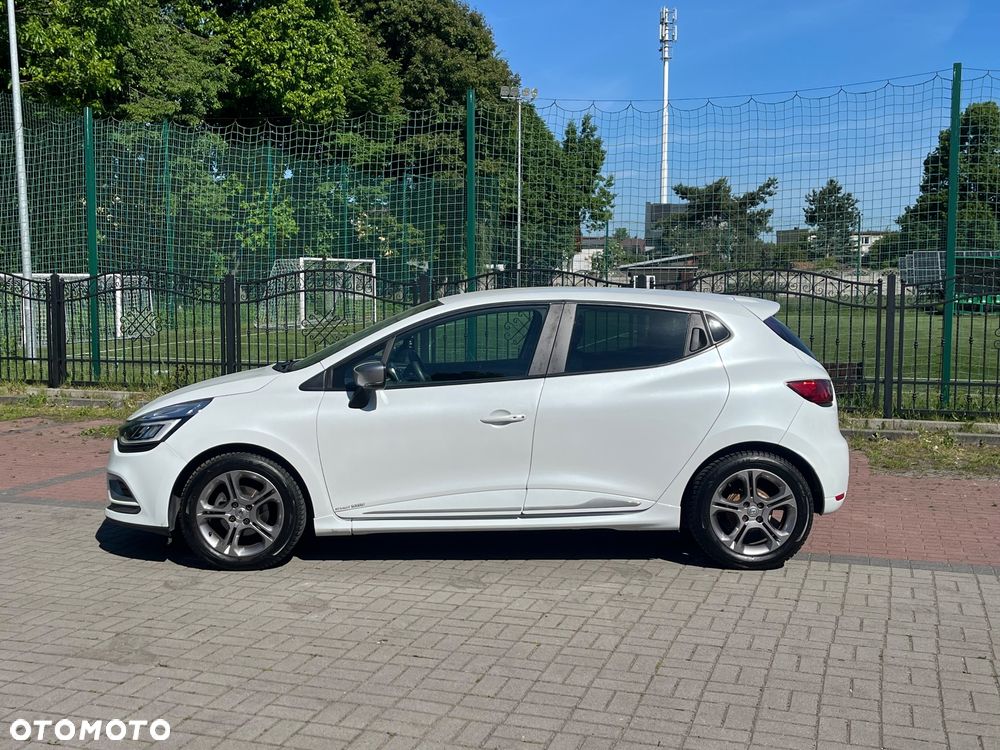Renault Clio - 2