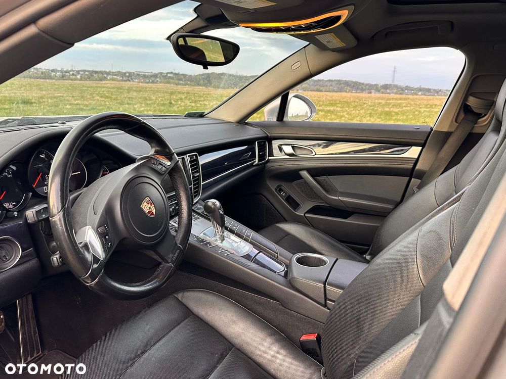 Porsche Panamera PDK - 6