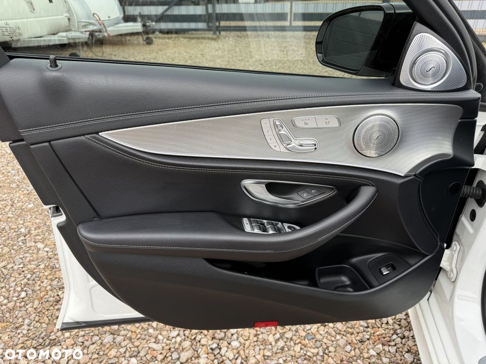 Mercedes-Benz Klasa E - 19
