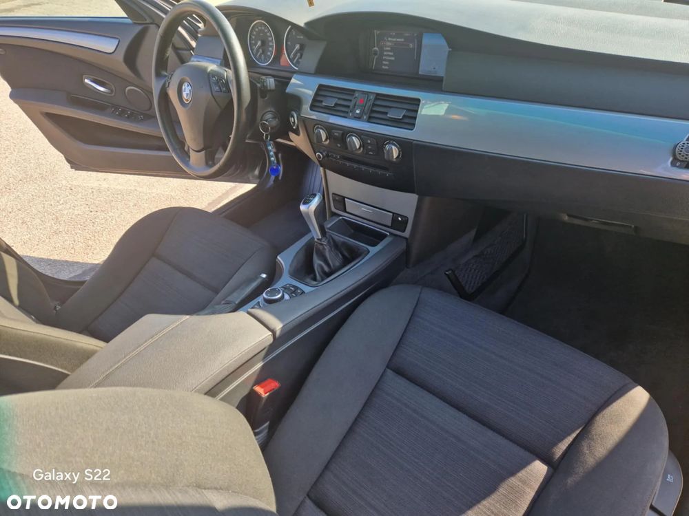 BMW Seria 5 520d - 17