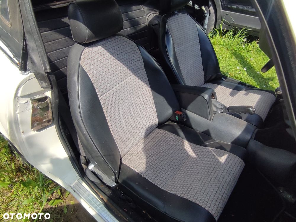 Triumph Spitfire - 23